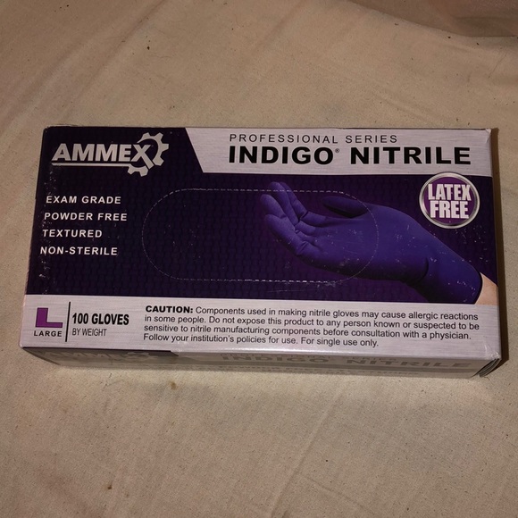 Nitrile Gloves - Large - Picture 1 of 5